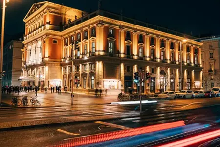 Rakouské dálnice: jednoduchý a rychlý průjezd s digitální dálniční známkou