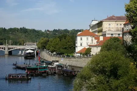 Putne mogućnosti i znamenitosti na autoputevima Češke